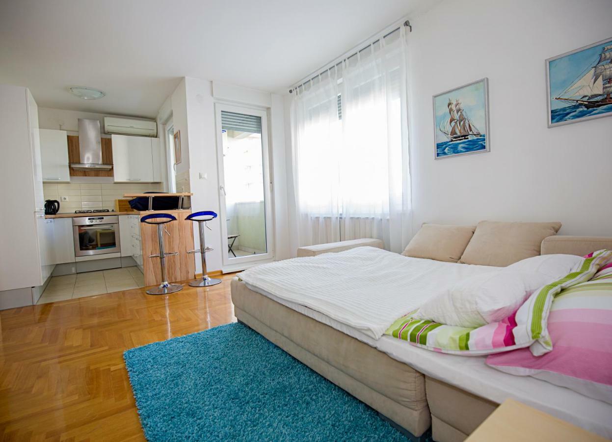 Apartment Luka Zagreb Exterior photo